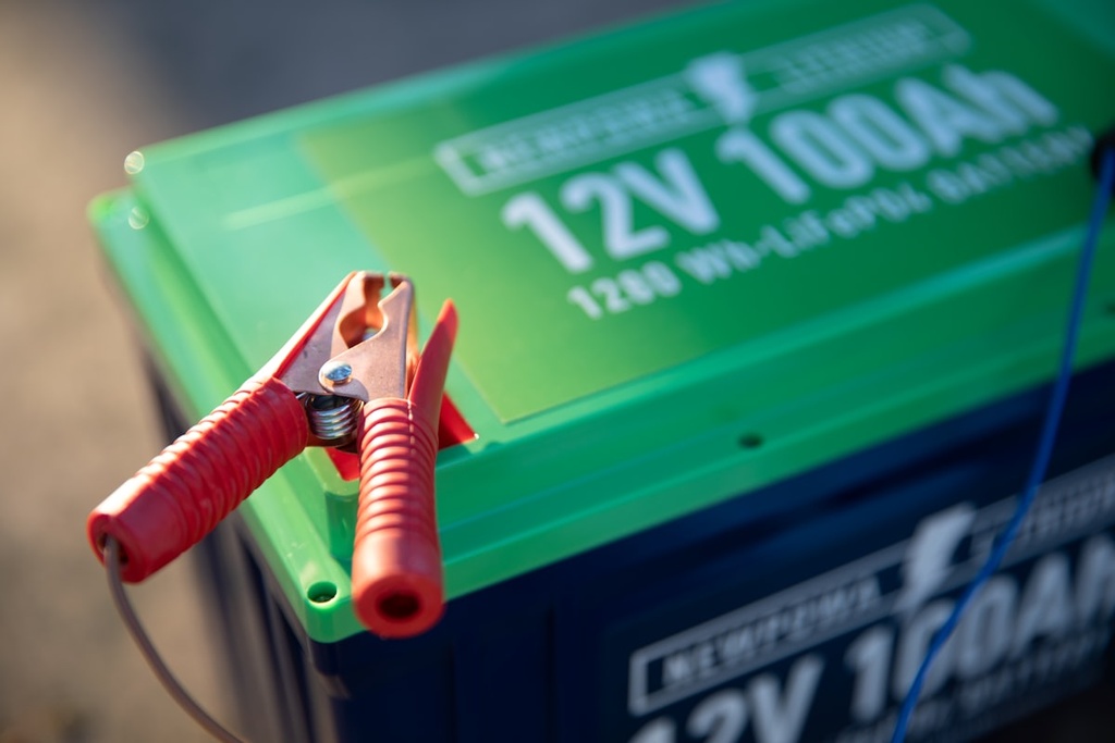 [ZL-AU-BATT70] Automotive Battery N70