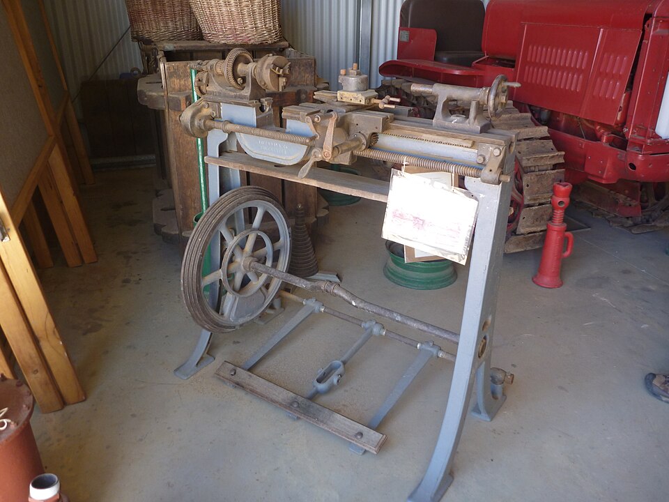 [ZL-IND-LATHE] Metal Turning Lathe