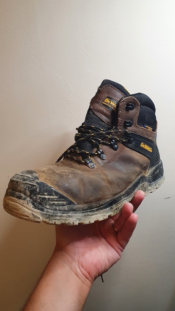[ZL-PPE-BOOTS] Steel-Toe Safety Boots